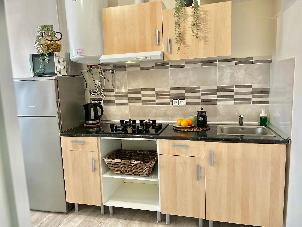 Amazing Badalona Apartment With Terrace Spanien